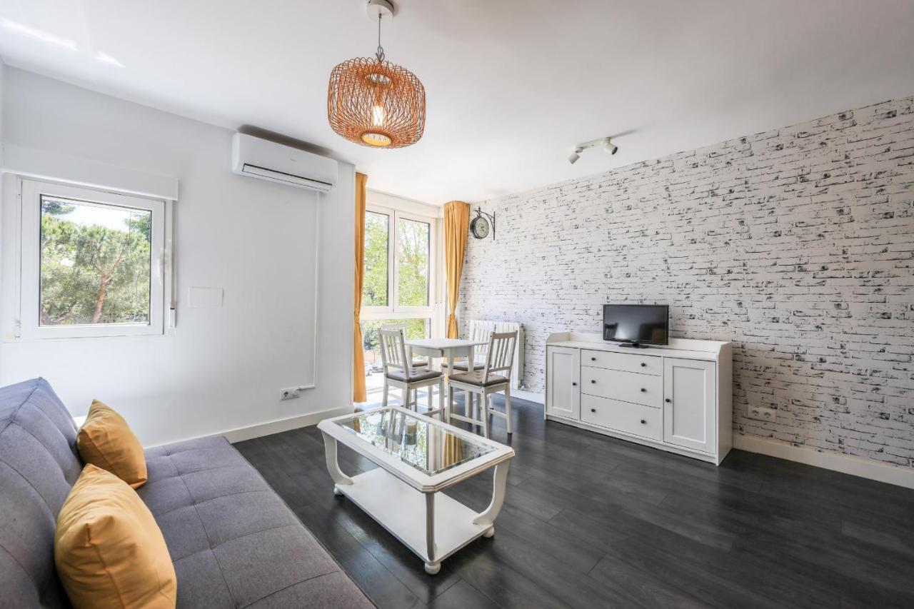 Apartamento Para 5 Personas Cerca De Ifema Y Aeropuerto Alquiler Temporal Madrid Exteriér fotografie